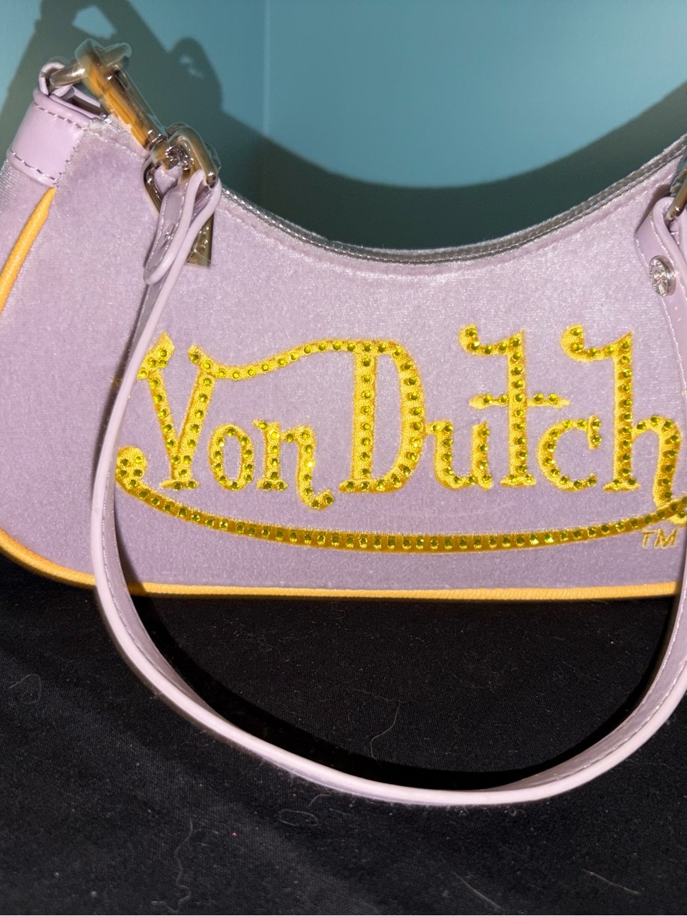 Von Dutch Lilac Shoulder Bag with Yellow Trim and Gold Logo - Picture 4 of 5